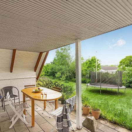 Amazing Home In Logstrup With Kitchen المظهر الخارجي الصورة